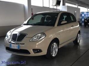 Lancia ypsilon 1.2 argento