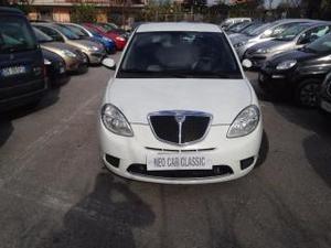 Lancia ypsilon 1.2 oro