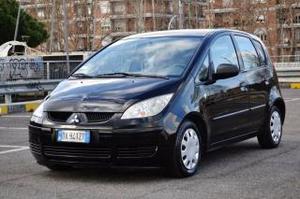 Mitsubishi colt v 5p. 2oo6 unipro' ?. 