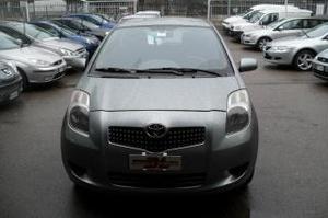 Toyota yaris 1.0 5 porte