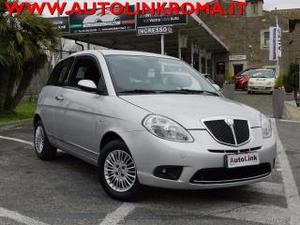 Lancia ypsilon 1.2 oro 60cv