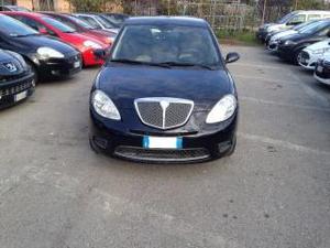 Lancia ypsilon 1.2 argento