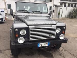 Land rover defender  td4 station wagon se