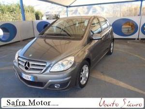 Mercedes-benz b 180 cdi executive (crhome)