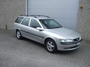 OPEL Vectra 1.6i 16V cat S.W. CD