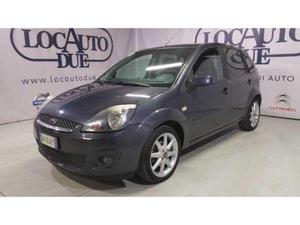 Ford Fiesta 1.4 TDCi 68CV 5 porte Titanium