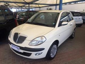 Lancia ypsilon 1.2 oro