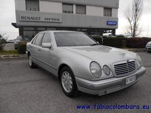 MERCEDES-BENZ E 200 cat Elegance