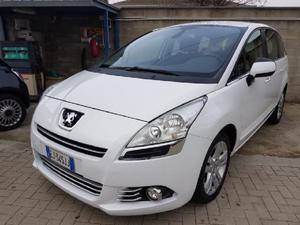 Peugeot V HDi 150CV Family