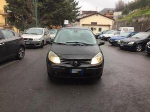 Renault grand scenic 1.9 dci confort dynamique