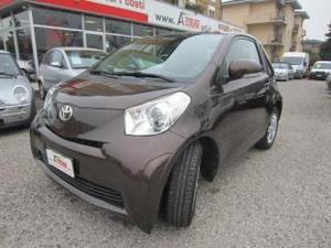 Toyota iq 1.0 multidrive -4 posti- okneopatent. - da vetrina