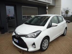 Toyota yaris 1.0 5 porte business neopatentati !!!
