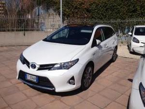 Toyota auris 1.8 hybrid lounge ts