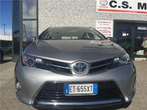 Toyota auris toyota auris 1.4 d-4d 5p active