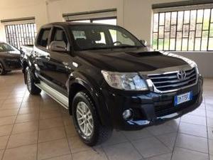 Toyota hilux 3.0 d-4d aut.4wd 4p. dc stylex