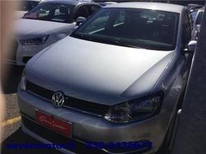 Volkswagen polo 1.0 mpi 75 cv 5p. comfortline km. .