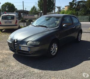 Alfa romeo 147 distintive  benzina 105 cv