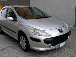 Peugeot V HDi 90CV 5p. XT