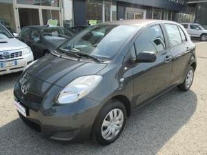 Toyota yaris 1.0 5 porte now