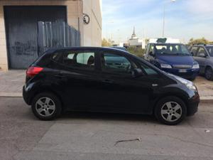 Kia Venga 1.4 CRDi 77 CV Easy