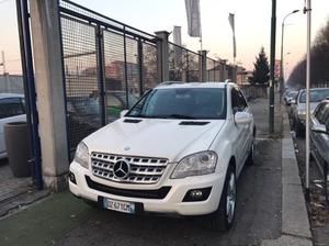 MERCEDES-BENZ ML 320 CDI Premium AMG*Pelle*Navi*DVD*Cerchi