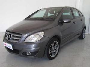 Mercedes-benz b 180 ngt blueefficiency executive