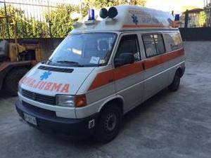 Volkswagen transporter 2.5 cat pc ambulanza