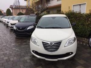 Lancia ypsilon  cv 5 porte silver