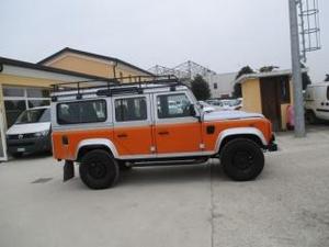 Land rover defender 2.2 td se sw