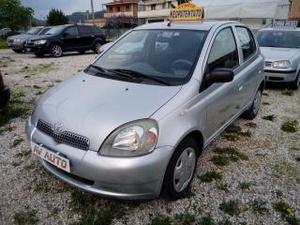 Toyota yaris 1.0i 16v cat 5 porte sol '03