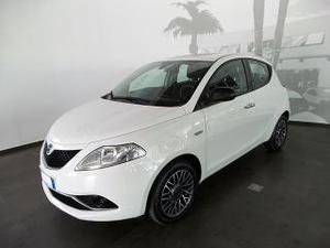 Lancia ypsilon  cv 5 porte gold