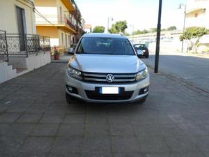 VOLKSWAGEN Tiguan 2.0 TDI 140 CV Sport & Style BlueMotion