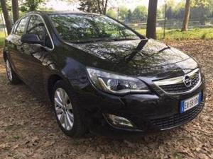 Opel astra 1.4 turbo 140cv 5 porte cosmo unico proprietario