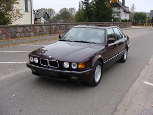 BMW - 740i - 