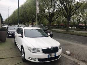 Skoda superb 2.0 tdi cr 140cv dsg wagon