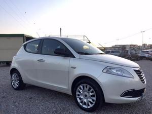 Lancia Ypsilon  CV silver GARANZIA