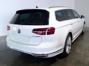 Volkswagen Passat 2.0 TDI BUSINESS DSG BLUEMOTION