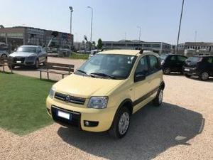 Fiat panda 1.2 4x4 climbing anche per neopatentati