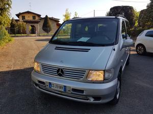 MERCEDES VITO ANNO  POSTI