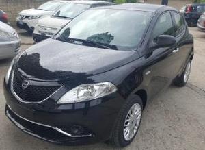 Lancia ypsilon 1.3 mjt 16v 95 cv 5 porte s&s silver