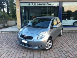 TOYOTA Yaris 1.0 3 porte Sol