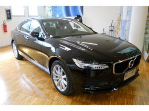Volvo S90 D4 AWD Geartronic Momentum