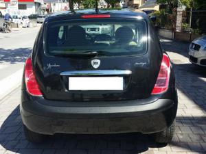 Lancia Ypsilon 1.3 MJT Oro Bianco