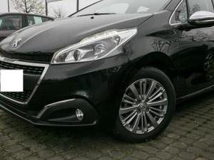 Peugeot m12 puretech 82 5 porte allure