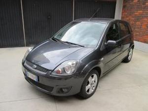 Ford fiesta 1.4 tdci 5 porte titanium full optional