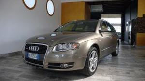 Audi a4 2.0 tdi f.ap. avant quattro top