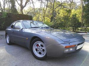 Porsche - 944 Turbo - 