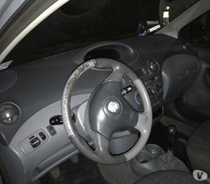 Vendesi Toyota Yaris anno 