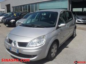 Renault scenic v gpl serie speciale