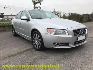 Volvo s80 d4 momentum in arrivo